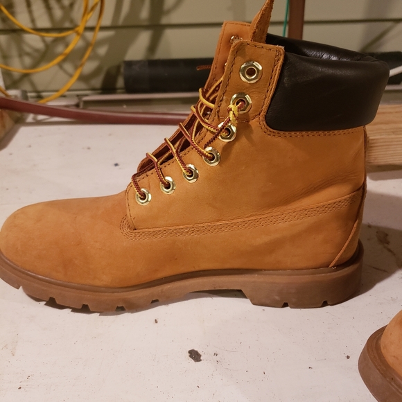 COPY - Men's 6 inch timberland boots - Picture 7 of 10
